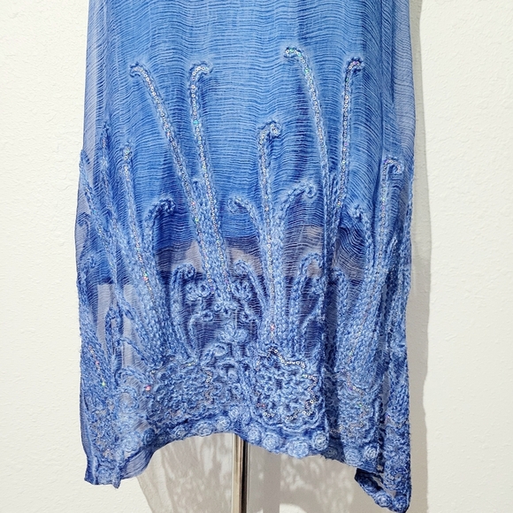 Soft Surroundings Size Medium 100% Silk Sleeveless Tunic Blue Embroidered Beaded - Picture 2 of 9